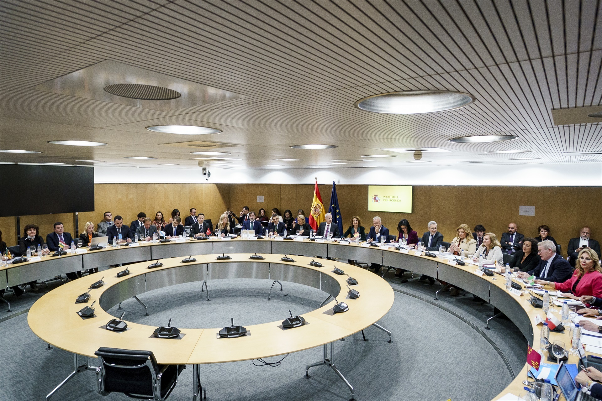 Castilla-La Mancha y Asturias se muestran satisfechos con el perdón de la deuda: Aseguran que beneficia a los ciudadanos