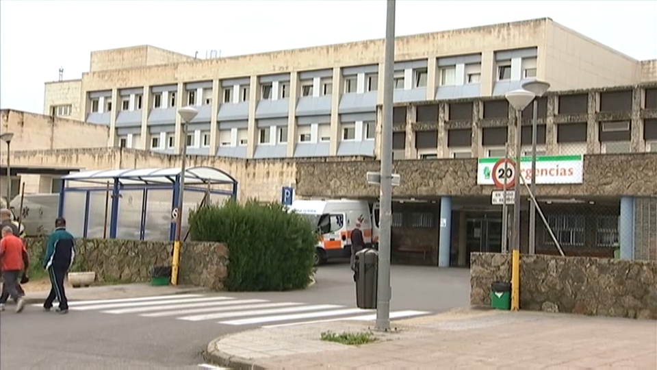Un hombre de 37 años resulta herido tras sufrir un percance con el tractor con el que trabajaba en Cabezuela del Valle