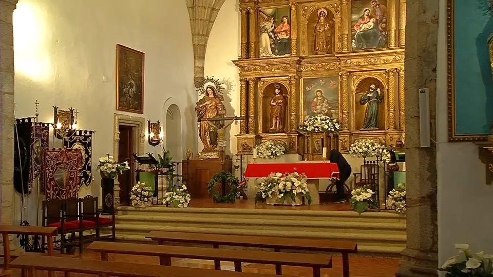 Todo listo en La Codosera para celebrar la Vigilia Pascual