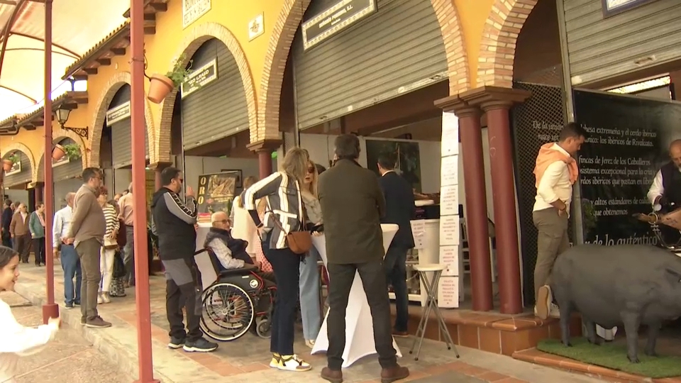 Día grande en el Salón del Jamón de Jerez de los Caballeros