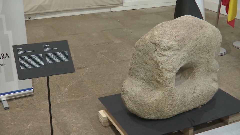 El Museo de Cáceres incorpora a su colección un verraco betón perromano recuperado del embalse de Valdecañas