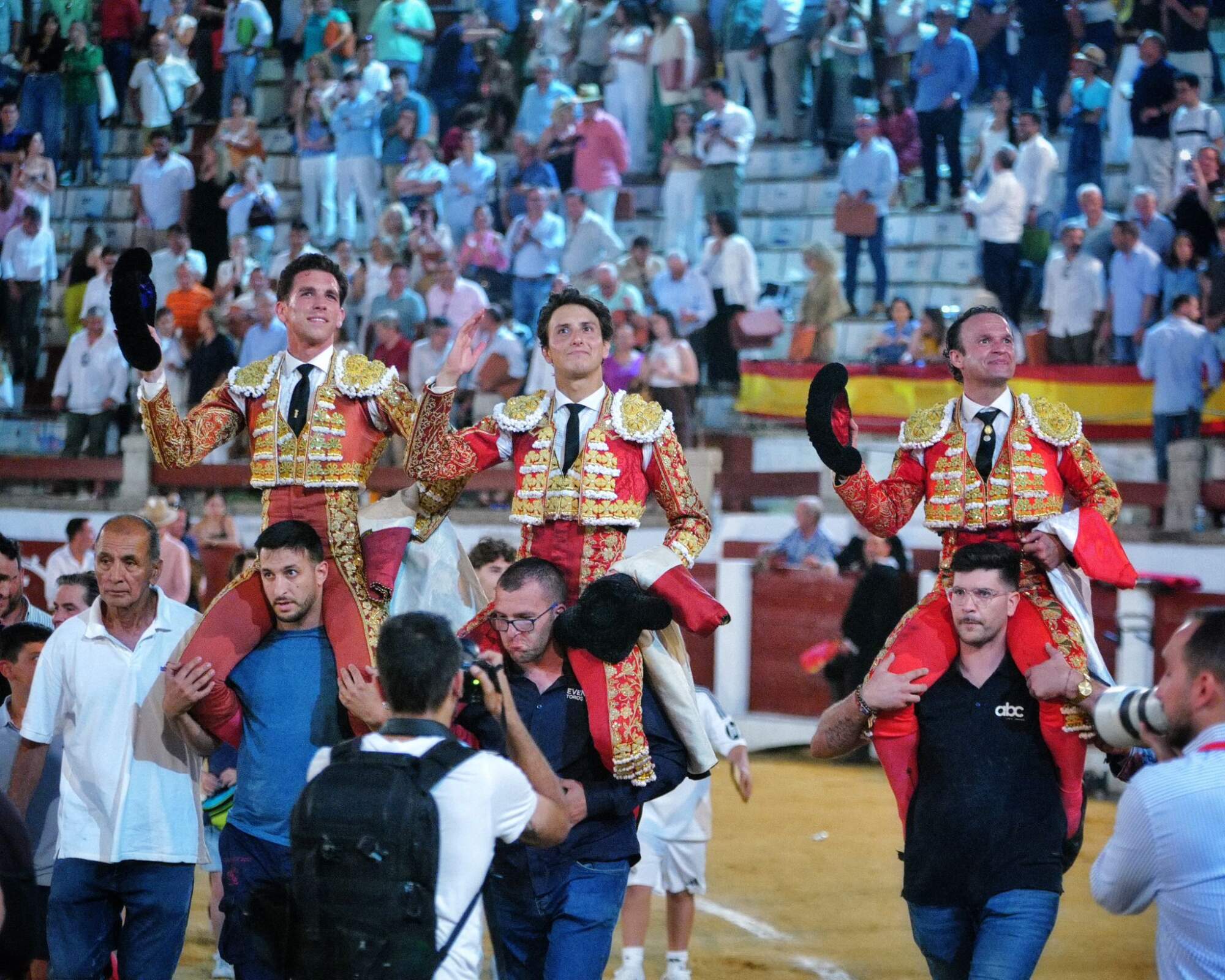 Salida a hombros en Cáceres