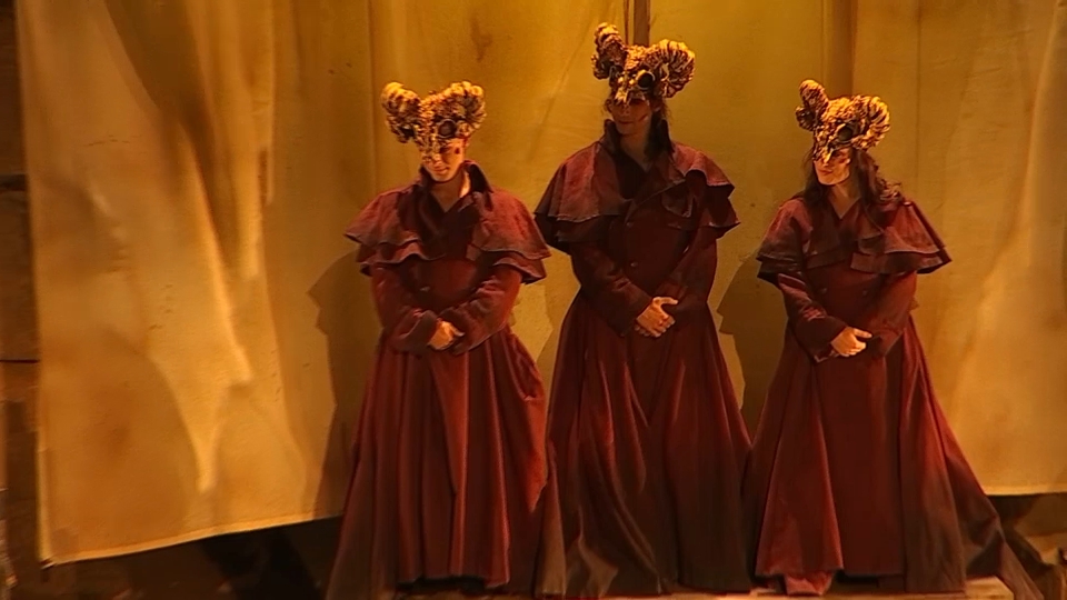 Tres de los actores que interpretan a las furias