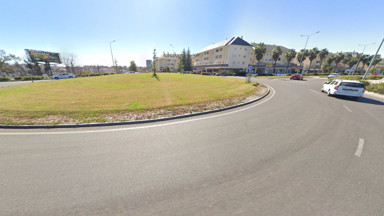 Glorieta en la Avenida de Elvas