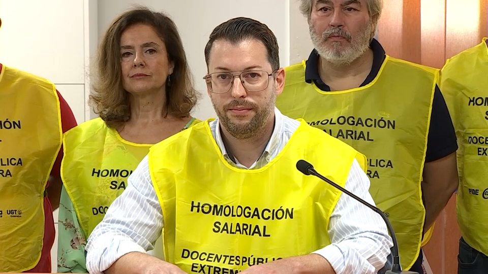 Los sindicatos de la enseñanza anuncian huelga en Extremadura el 7 de octubre por la homologación salarial