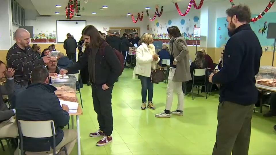 Últimos votantes. Colegios Las Vaguadas