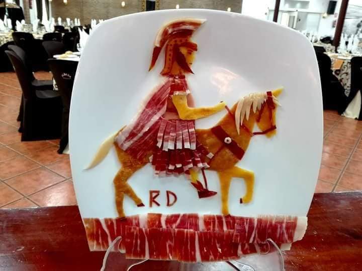 Otra de sus creaciones realizadas solo con jamón ibérico extremeño