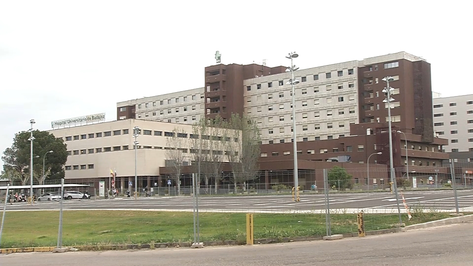 Dos hombres resultan heridos  en Badajoz al caerles encima un andamio