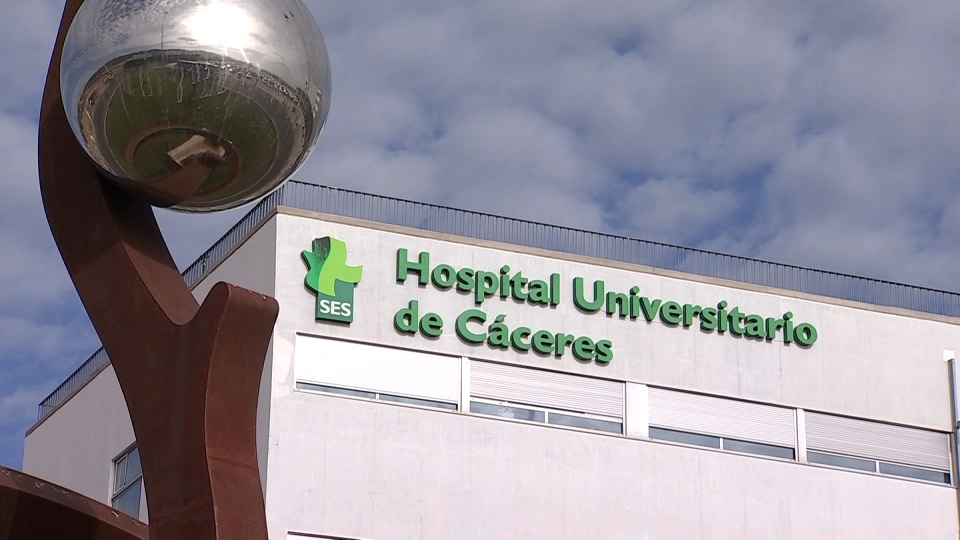Ha sido ingresado con herida abierta de tibia y peroné en el Hospital Universitario de Cáceres