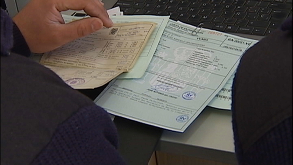 La Junta aprueba rebajas para la ITV para uso profesional, la licencia de caza y la compra de vivienda