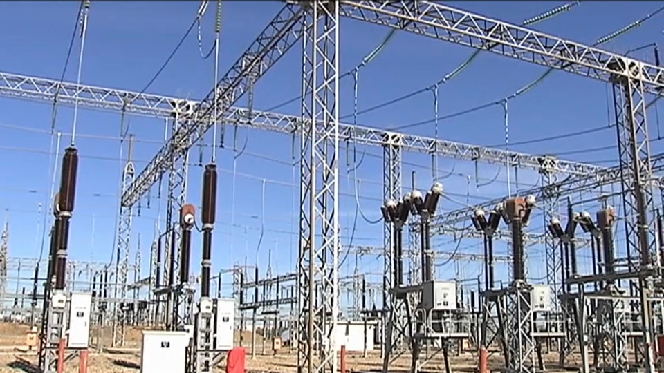 El precio de la luz se hunde este sábado a 1,72 euros/MWh, su valor más bajo en un año