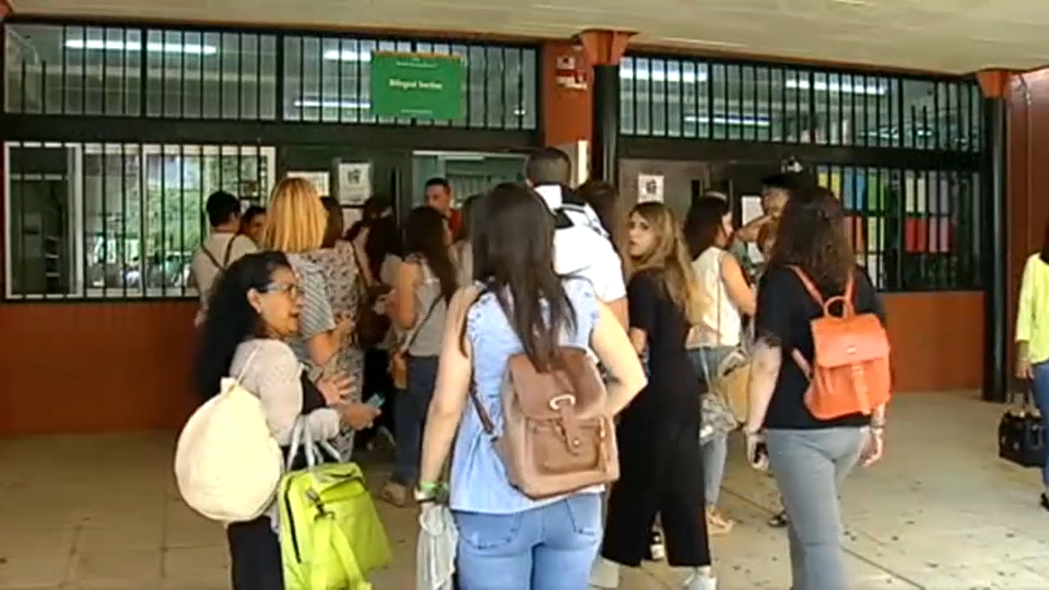 Una sentencia obliga a admitir a cuatro aspirantes excluidos en las oposiciones de maestros de 2022 de Extremadura