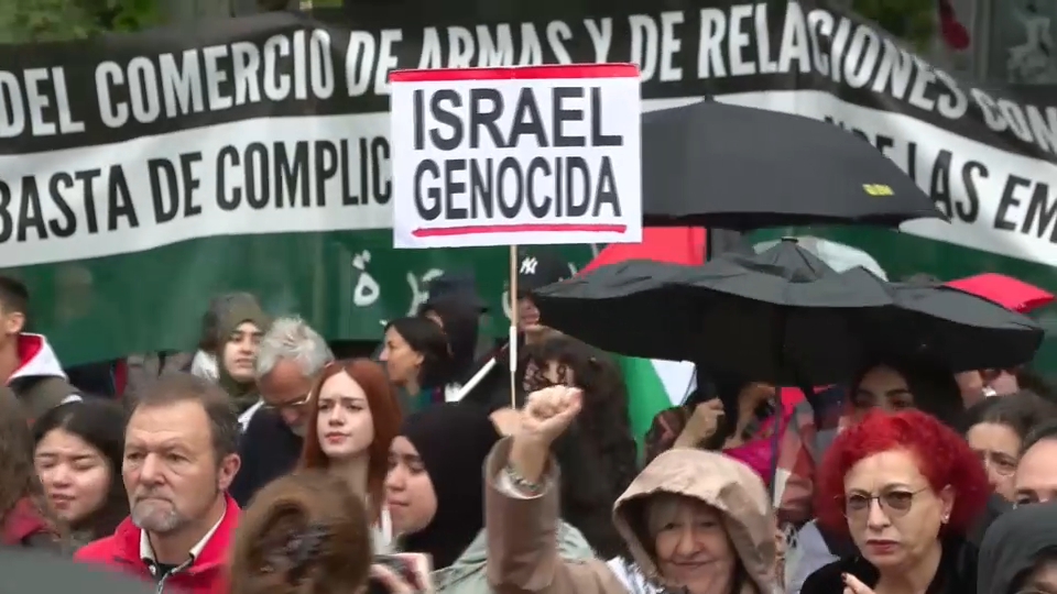 Miles de personas protestan en Madrid contra el «genocidio» palestino y la venta de armas a Israel