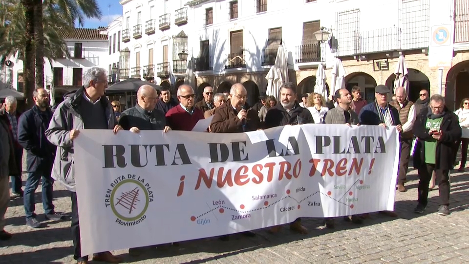 Concentración en Zafra por el tren Ruta de la Plata