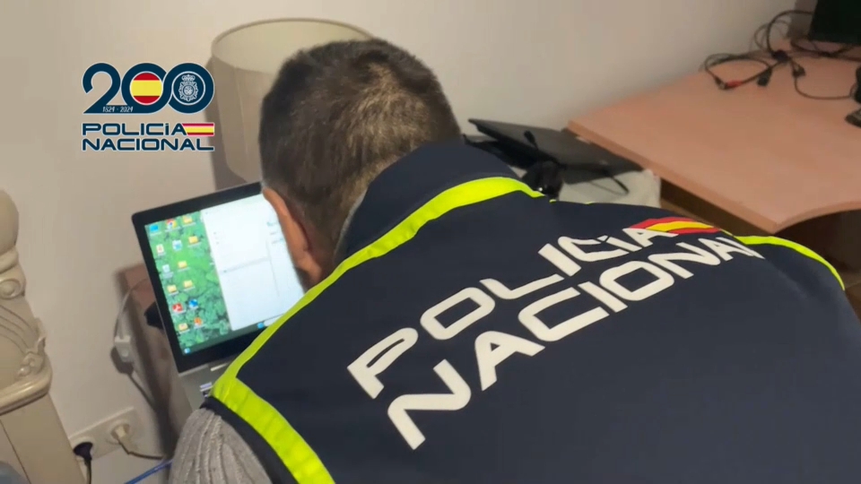 Detenidas en una operación europea 13 personas por distribución de pornografía en zonas como Cáceres