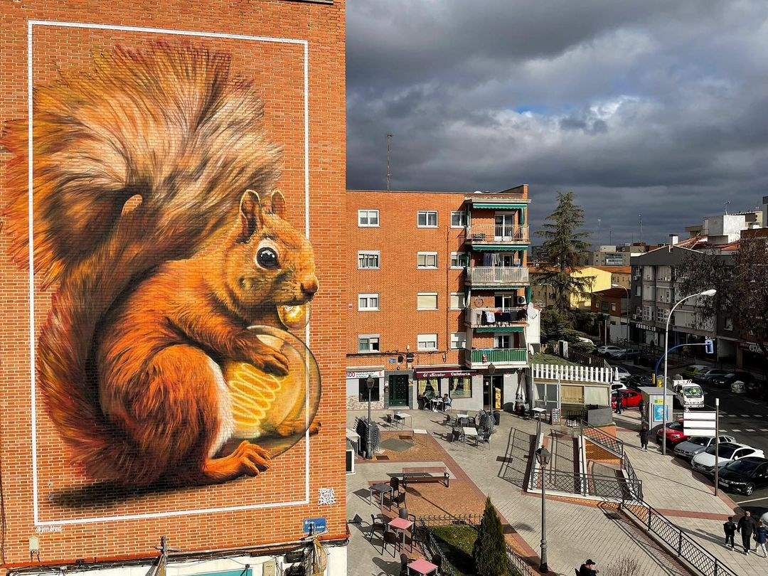 "Energía Sostenible", grafiti del placentino Jesús Mateos 'Brea'