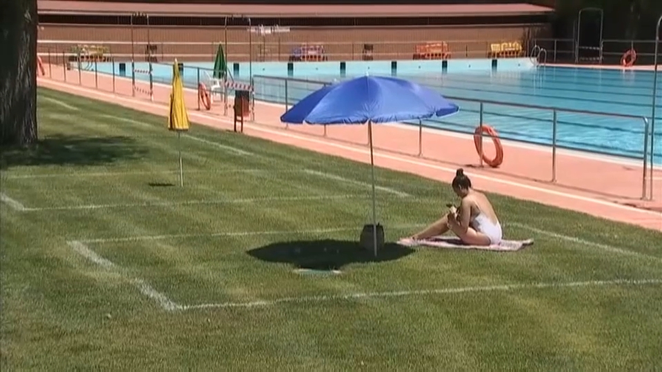  Las principales ciudades extremeñas no prevén adelantar la apertura de sus piscinas