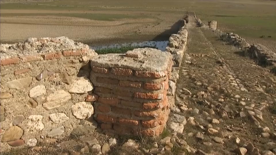 El puente de la Mesta en mal estado
