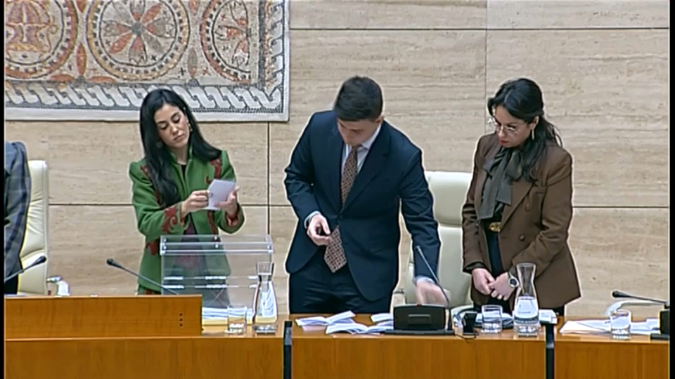 Diputados y diputadas votan para la Presidencia de la Mesa de la Cámara