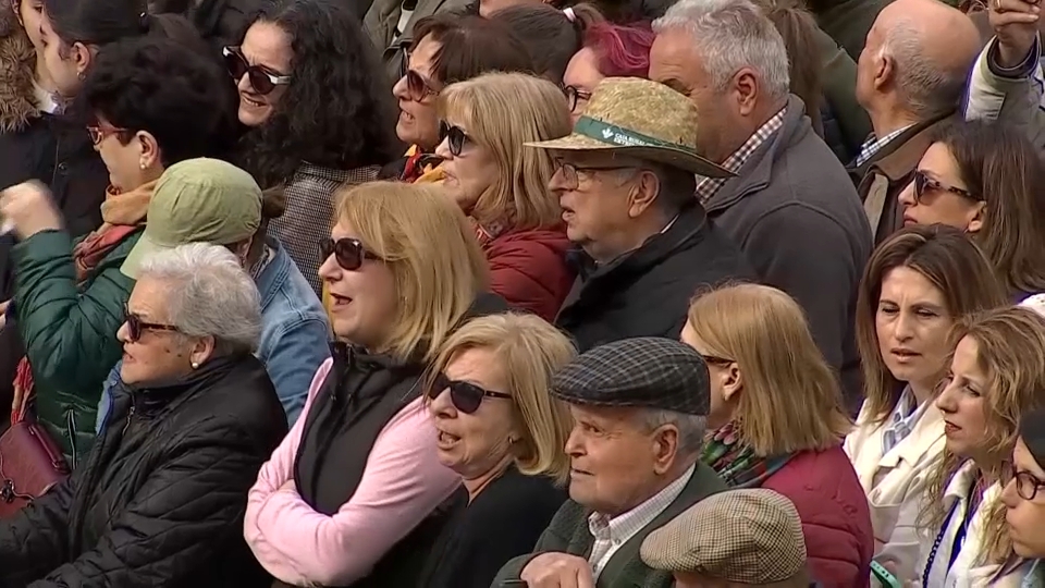La Romería de Piedraescrita de Campanario reúne este Lunes de Pascua a ocho carrozas y más de 300 jinetes