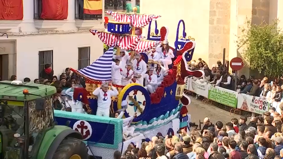 La Romería de Piedraescrita de Campanario reúne este Lunes de Pascua a ocho carrozas y más de 300 jinetes