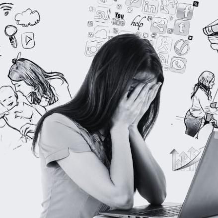 Mujer víctima de burnout