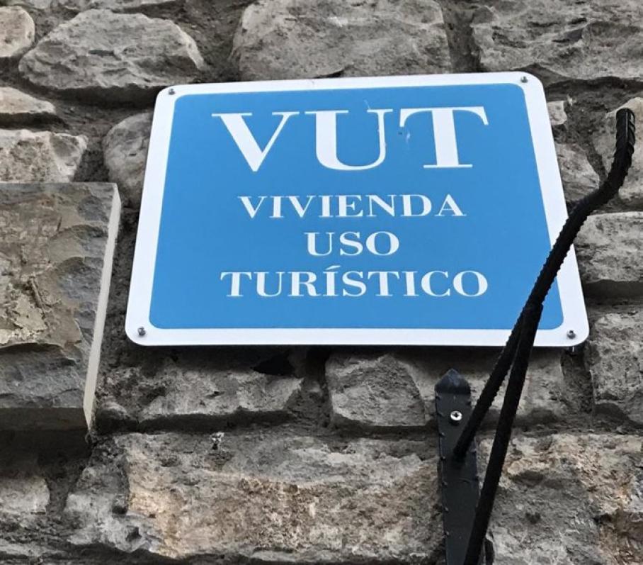 pisos turísticos