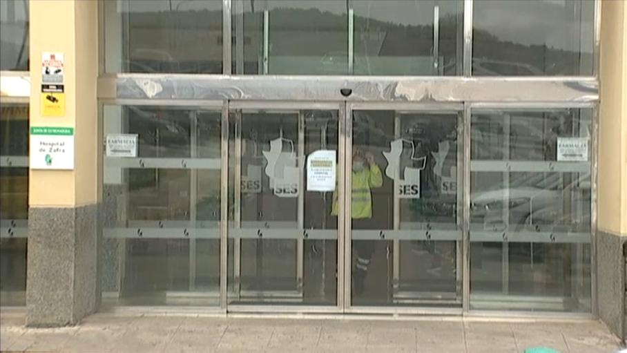Herida una mujer de 40 años con un trauma craneal al sufrir un accidente en un centro deportivo de Zafa