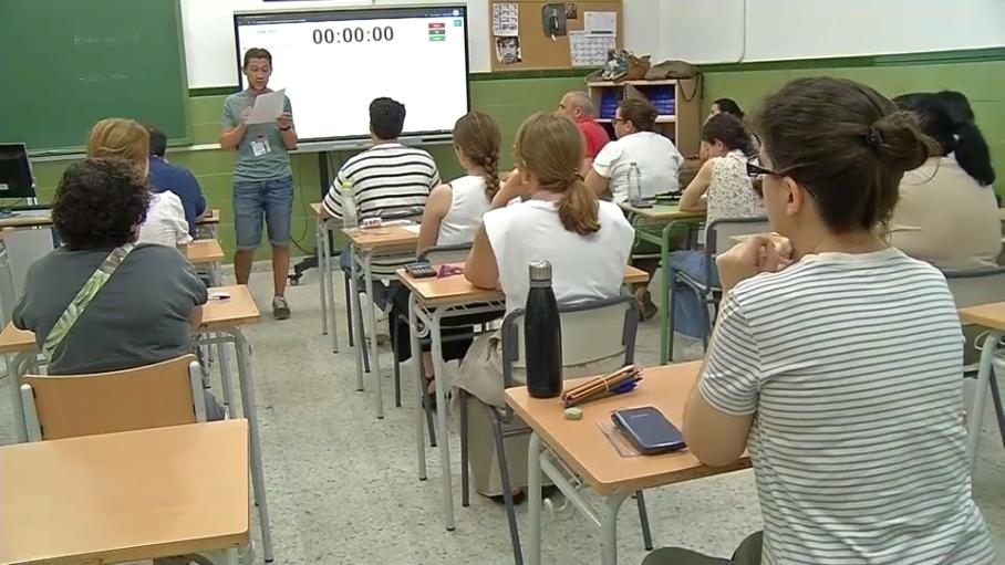 Comienzan sin incidencias las oposiciones para las 279 plazas de Secundaria y FP en Extremadura
