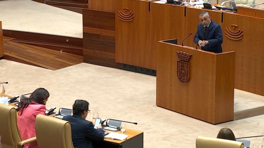 Ángel Pelayo Gordillo durante el Debate sobre el Estado de la Región