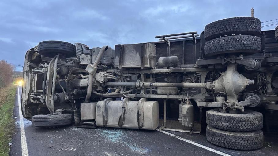 El camión transportaba ganado en el momento del accidente