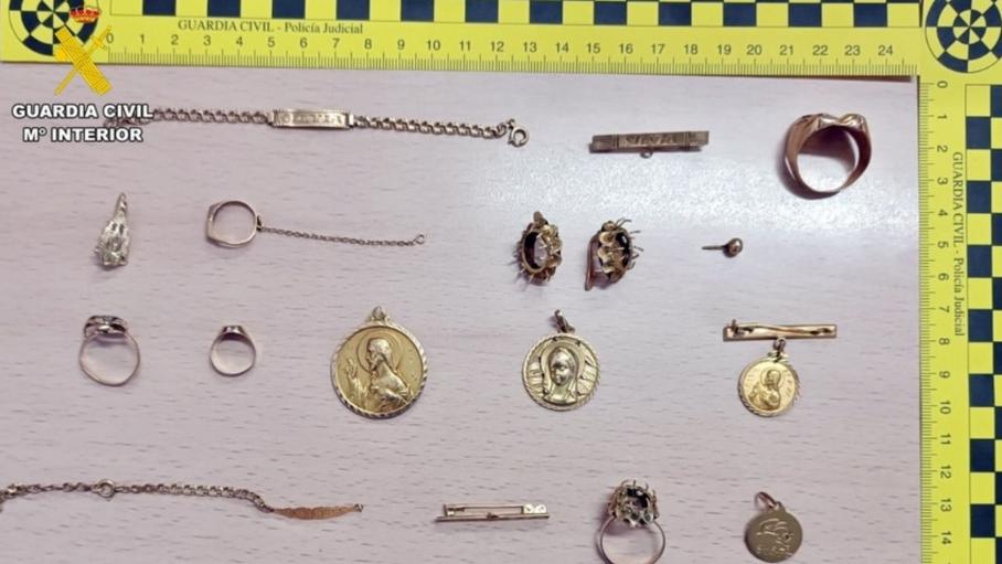 Parte de las joyas recuperadas