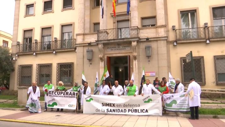 Avances en la negociación entre el Ministerio de Sanidad y los sindicatos médicos