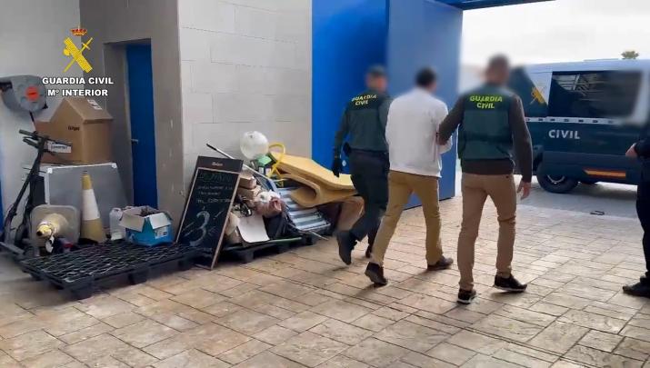 La Guardia Civil desarticula una organización criminal que estafó casi 200.000 euros en combustible