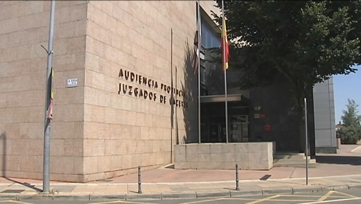 Juicio a tres personas por quemar una nave para cobrar el seguro