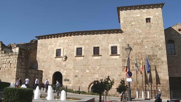 El Gobierno permite a Extremadura endeudarse 597 millones este año