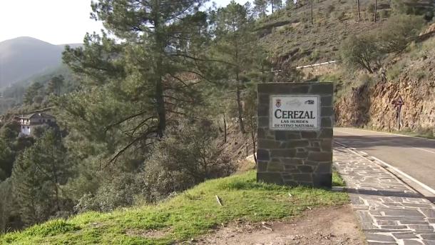 Entrada a Cerezal, en Las Hurdes