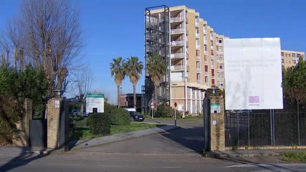 Residencia de mayores de La Granadilla de Badajoz el 23 de febrero de 2026, un día después del incendio