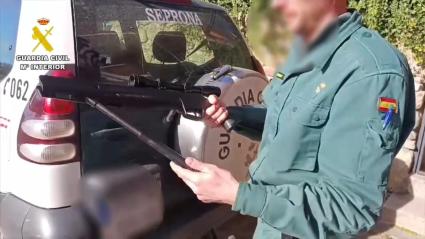 La Guardia Civil investiga a dos jóvenes, uno de ellos menor de edad, por maltrato animal en Valverde de la Vera