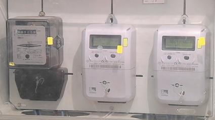 El precio de la luz se hunde este sábado a 1,72 euros/MWh, su valor más bajo en un año