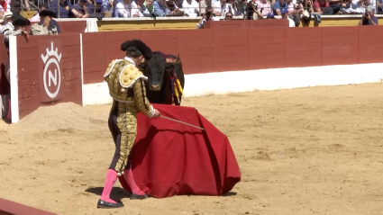 Encerrona Damián Castaño, Dolores Aguirre, Tres Puyazos, Juan Bazaga, Tierra de Toros