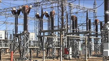 El precio de la luz cae este domingo a los 2,21 euros/MWh, su valor más bajo desde el apagón