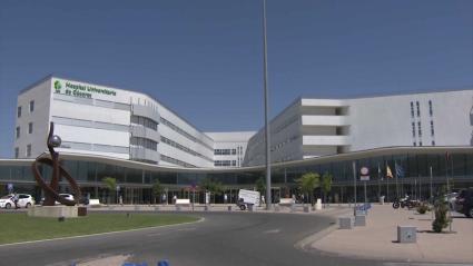 Heridos leves un hombre y una mujer en un accidente de tráfico en Casar de Cáceres