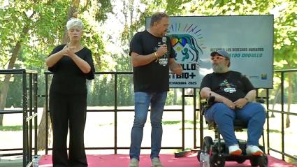 El escritor y periodista Roberto Enríquez, más conocido como Bob Pop
