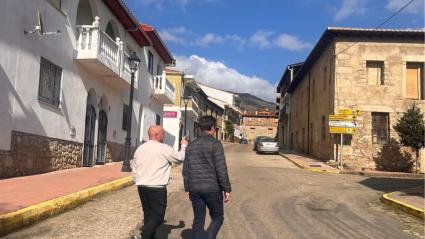 La Diputación de Cáceres licita por 600.00 euros las obras de rehabilitación de la carretera CC-104 por San Martín de Trevejo