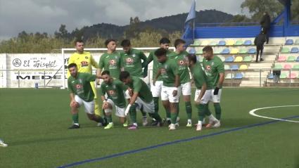 Jugadores de La Haba antes de su partido frente al Medellín