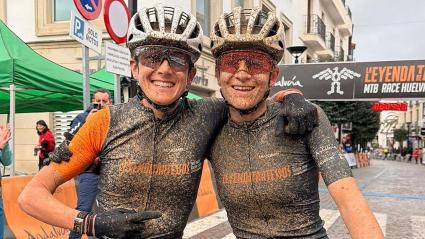 María Reyes y Natalia Fischer