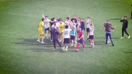 La UP Plasencia celebra el título logrado en la Copa de Extremadura