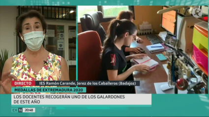 En estos meses de pandemia a los docentes y a los alumnos les ha tocado reinventarse y adaptarse a las nuevas tecnologías. Alumnos estudiando desde sus habitaciones en casa, con sus ordenadores, han sido imágenes muy repetidas durante el confinamiento por el coronavirus.