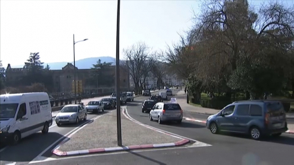 La caravana de vehículos por las calles de Mérida se ha repetido también en otros puntos de España.